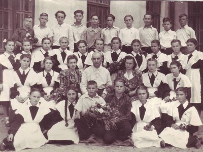 1954 