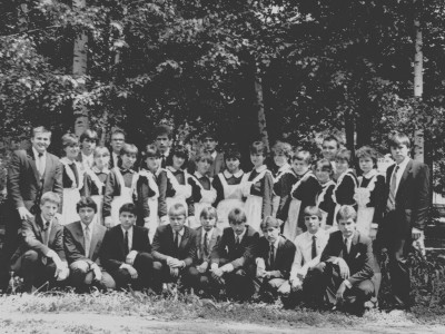1985 , 10 
