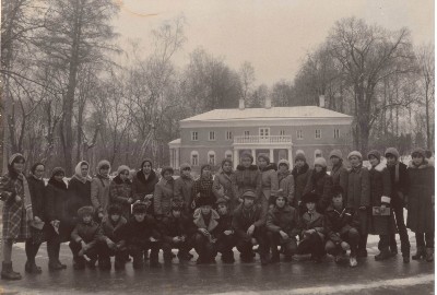 1983 , 